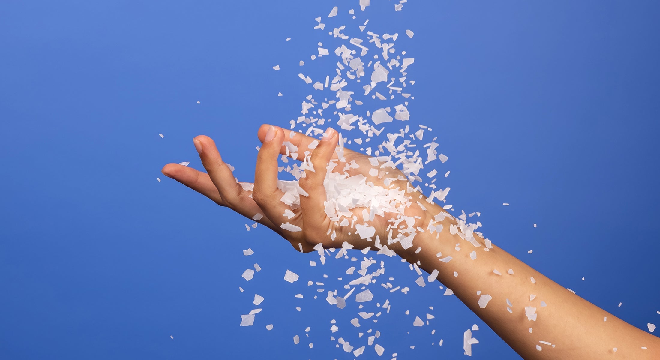 A Simple Guide to Magnesium Oil, Spray & Soaks: How to Soak, Massage, and Apply